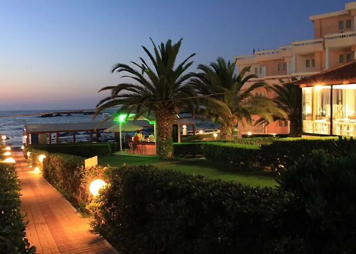 克里斯蒂娜酒店 4*