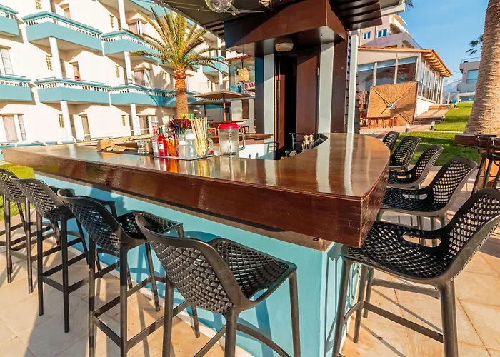 克里斯蒂娜酒店 4* 干尼亞