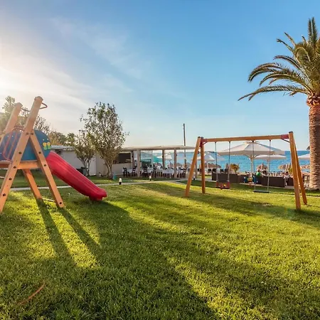 Christina Hotel 4*