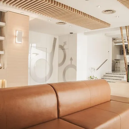 Hotel Christina 4*