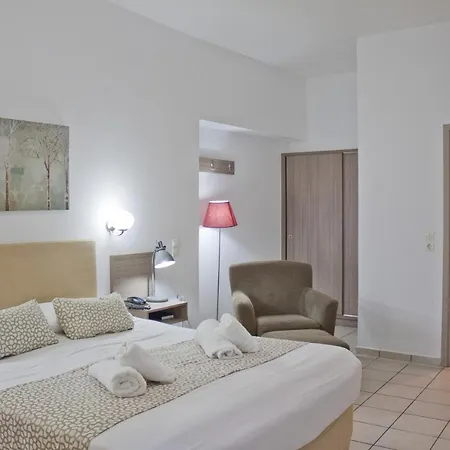 Christina Hotel 3*